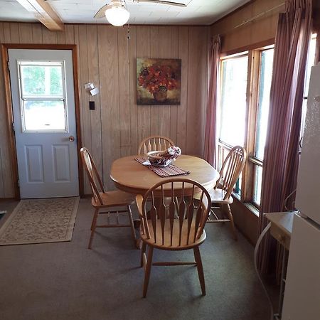 Chalkley'S Sandy Bay Cottage Resort Nipissing Beach ภายนอก รูปภาพ